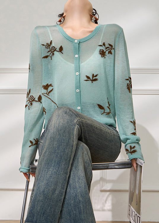 Effortlessly Elegant Cardigan with a Timeless Design