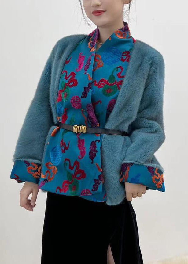 Classic Vintage Coat with a Flattering Fit