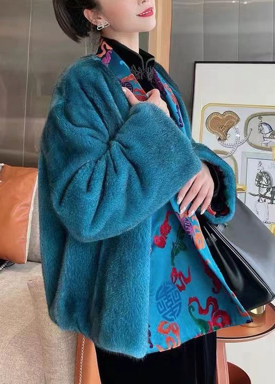 Classic Vintage Coat with a Flattering Fit