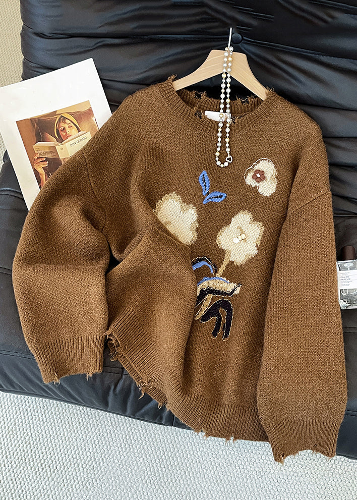 Well Tailored Sweater with a Graceful Silhouette