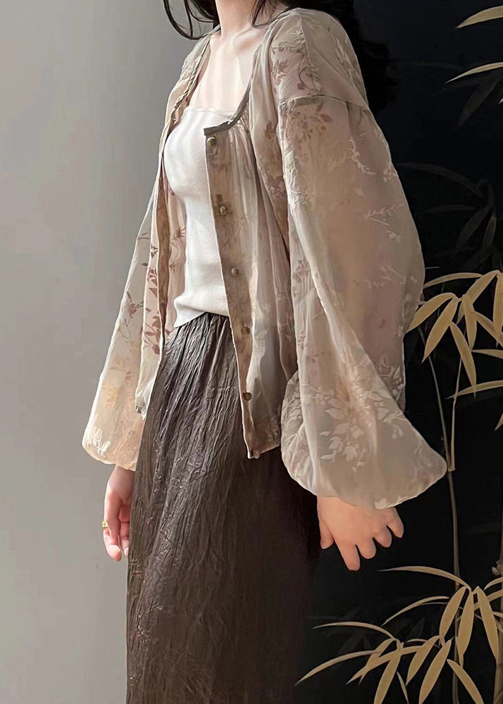 Beautifully Finished Coat in a Timeless Design