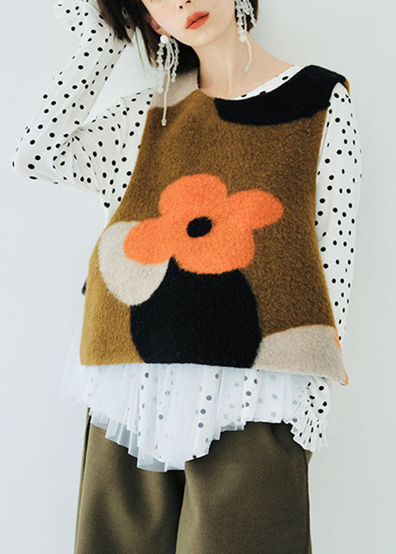 Gracefully Styled Coat for Any Occasion