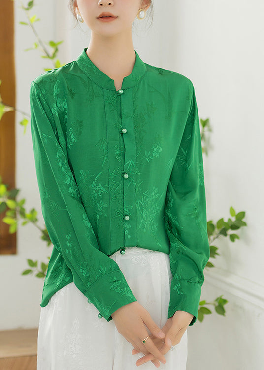 Classic Vintage Shirt with a Flattering Fit