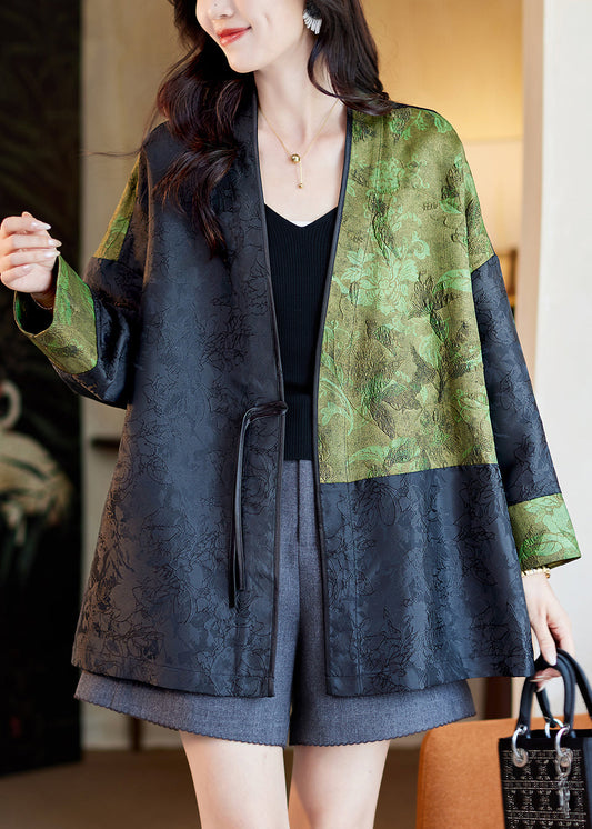 Elegantly Styled Coat for Everyday Wear