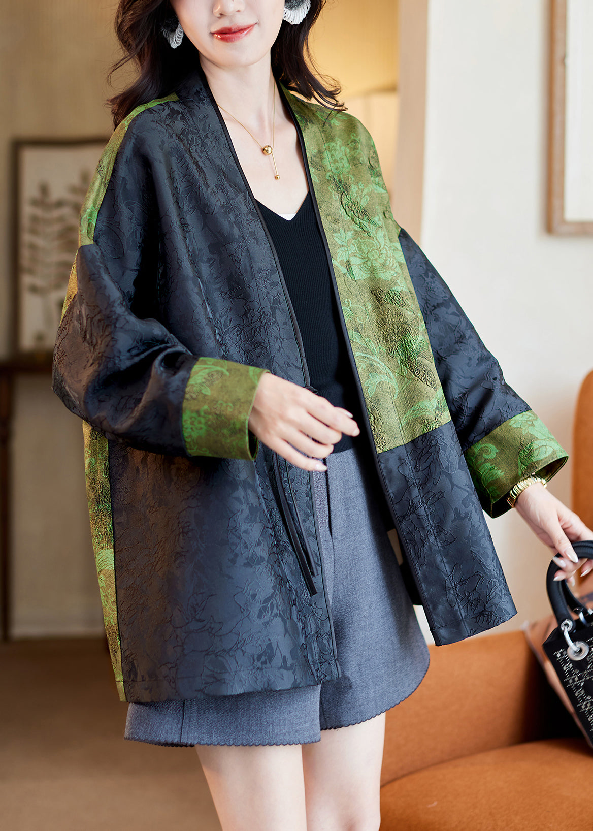 Elegantly Styled Coat for Everyday Wear
