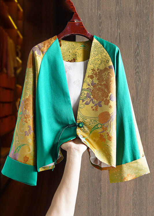 Classic Vintage & Enduringly Stylish Coat