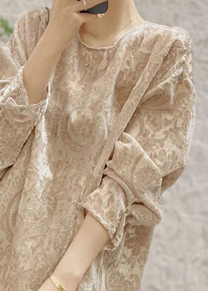 Classic Vintage Shirt with a Flattering Fit