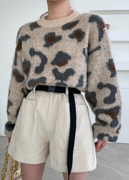 Polished Sweater with an Effortless Classic Look
