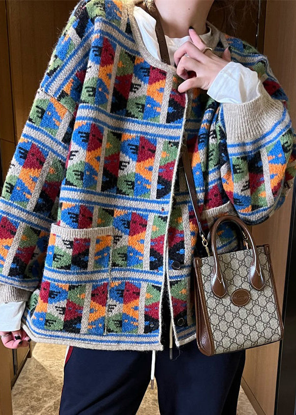 Elegantly Styled Coat for Everyday Wear