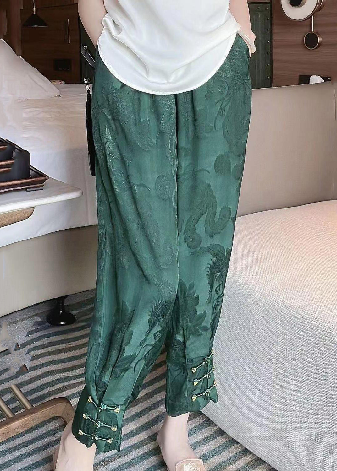 Polished Pants with an Effortless Classic Look