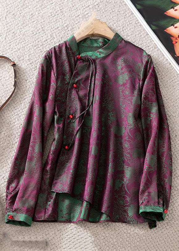 Classic Vintage Shirt with a Flattering Fit