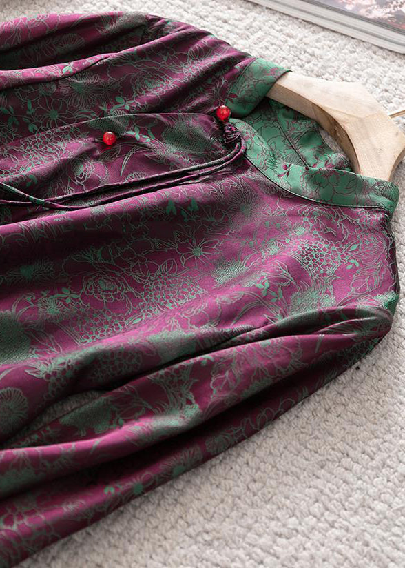 Classic Vintage Shirt with a Flattering Fit