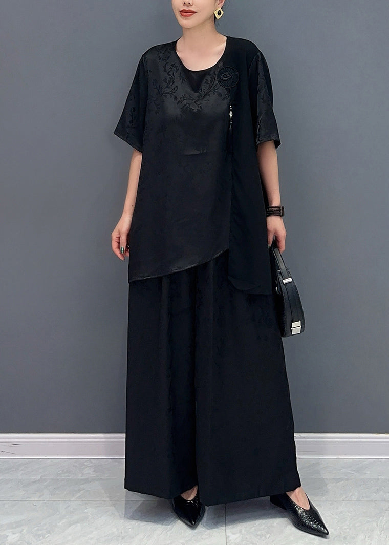 A Vintage Style Pants with Delicate Timeless Details