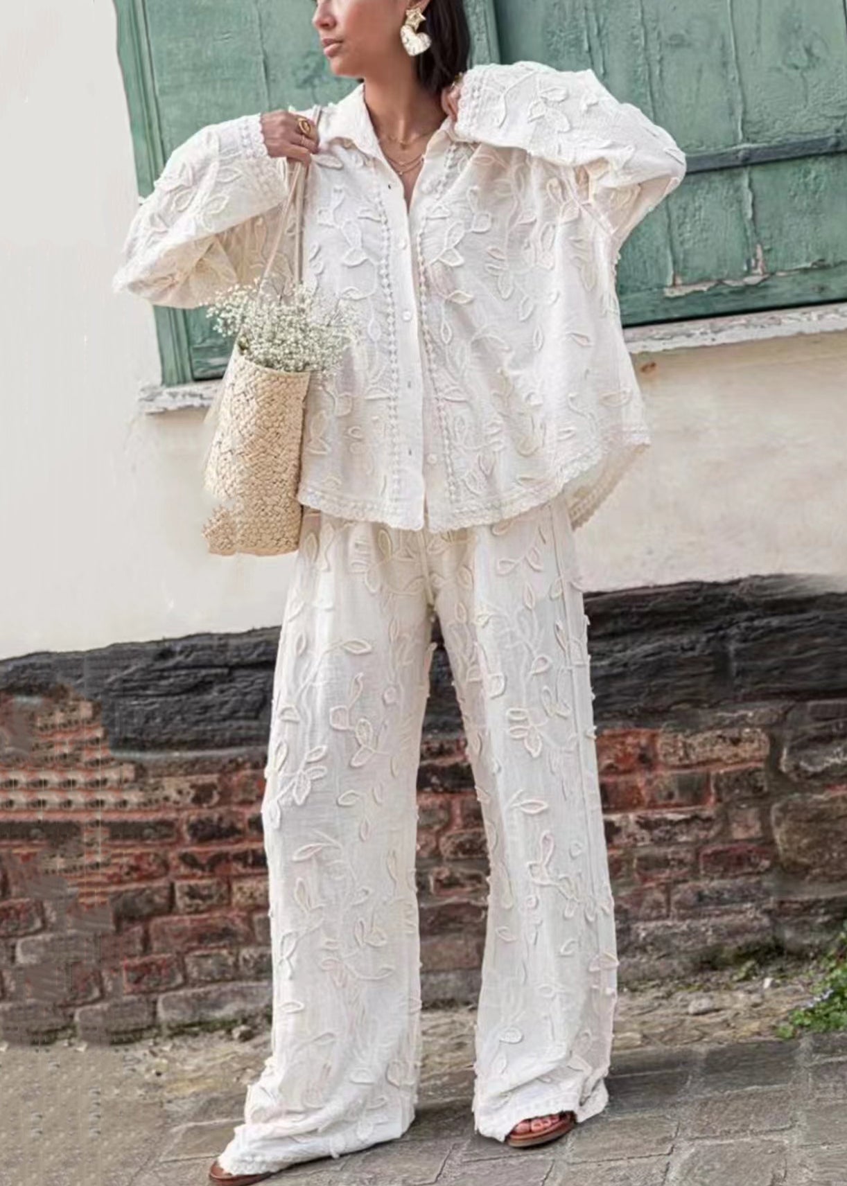 Beautifully Finished Shirt in a Timeless Design