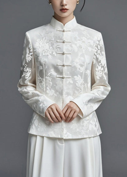 Effortlessly Elegant Coat with a Timeless Design