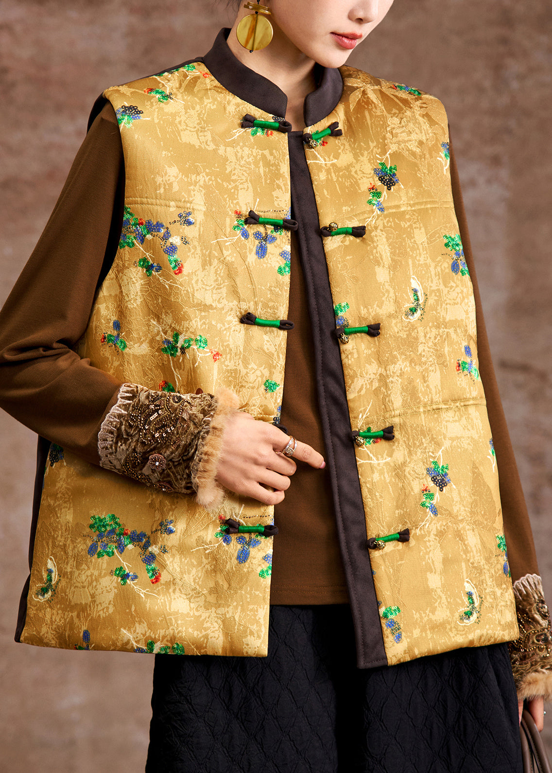 Elegantly Styled Coat for Everyday Wear