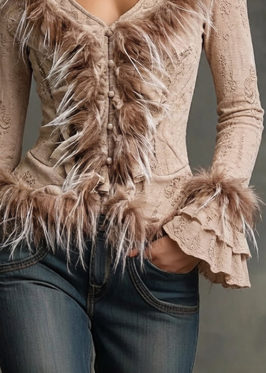 Effortlessly Elegant Blouse with a Timeless Design