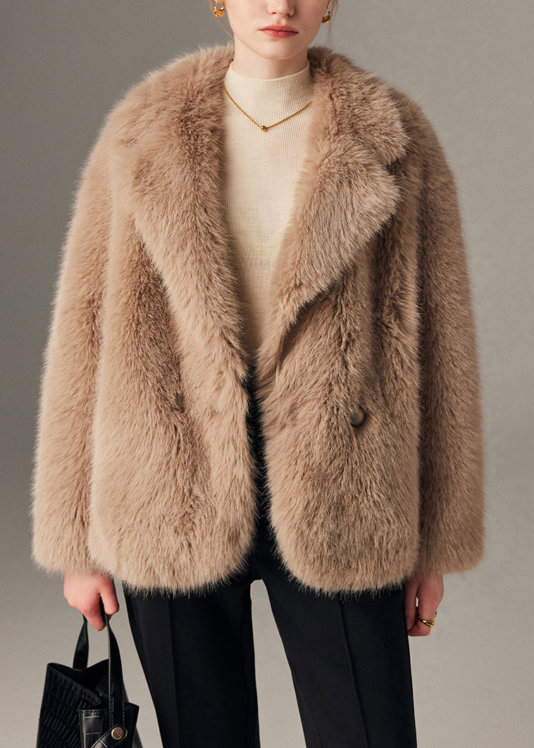 Classic Vintage & Enduringly Stylish Coat