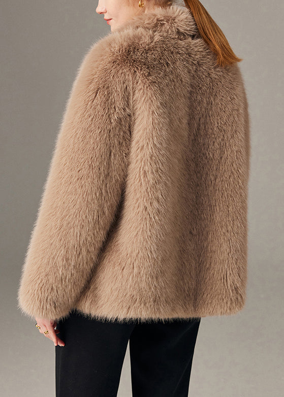 Classic Vintage & Enduringly Stylish Coat
