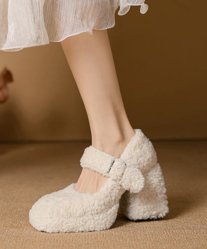 Chic Orthopedic Heels with Unique Design