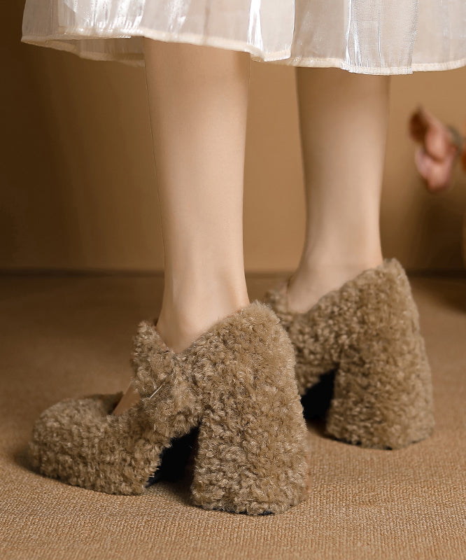 Chic Orthopedic Heels with Unique Design