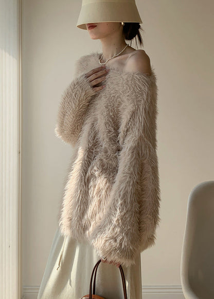 Classic Vintage Sweater with a Flattering Fit
