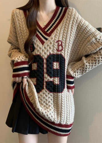 Gracefully Styled Sweater for Any Occasion