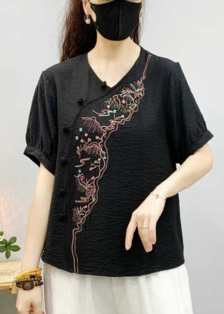 Effortlessly Elegant Blouse with a Timeless Design