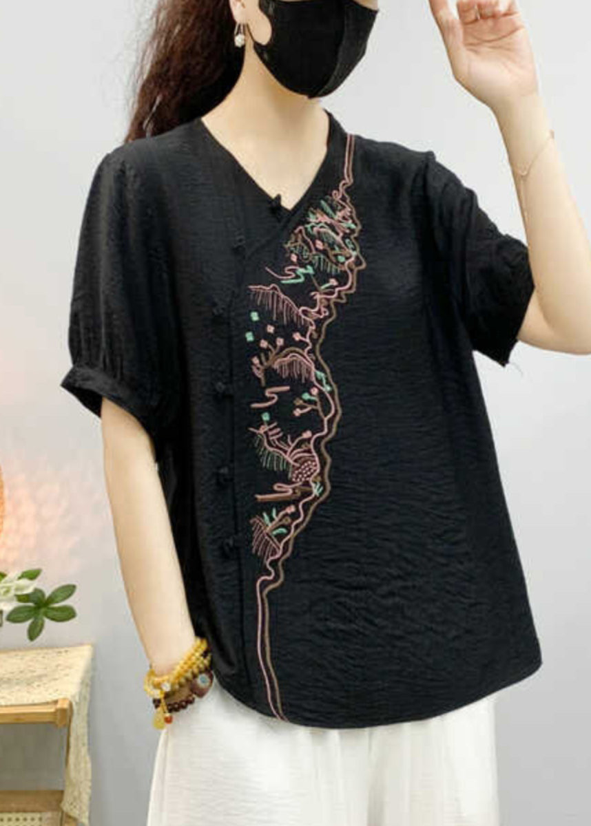 Effortlessly Elegant Blouse with a Timeless Design