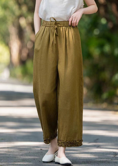Effortlessly Elegant Pants with a Timeless Design