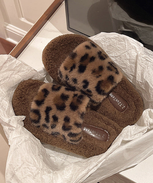 Graceful Orthopedic Slippers for Modern Look