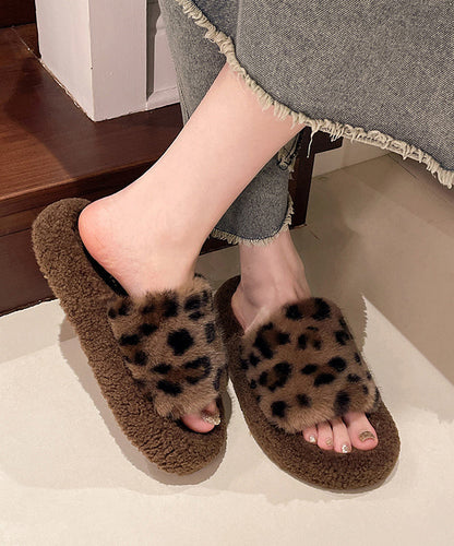 Graceful Orthopedic Slippers for Modern Look