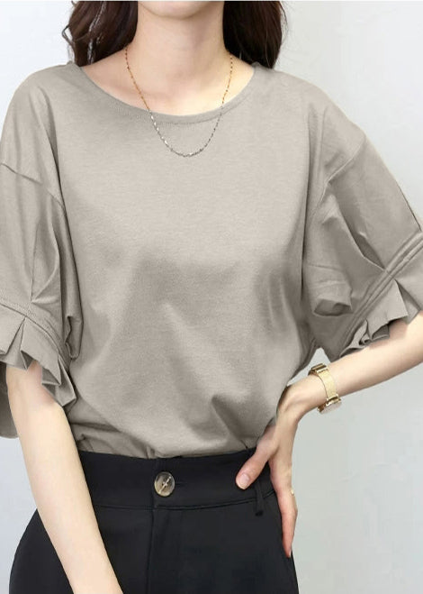 Beautifully Finished Garment in a Timeless Design