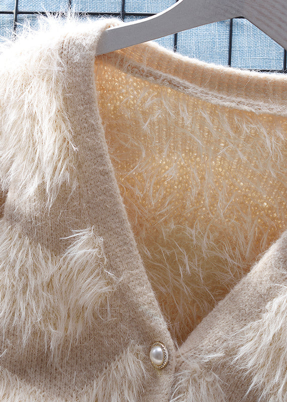 Beautifully Finished Cardigan in a Timeless Design