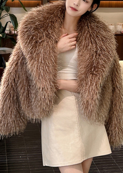 Classic Vintage & Enduringly Stylish Coat
