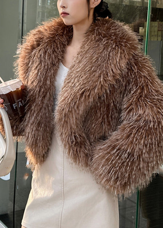 Classic Vintage & Enduringly Stylish Coat