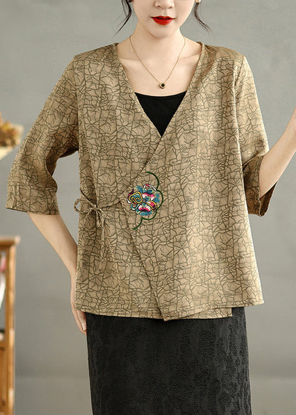 Effortlessly Elegant Blouse with a Timeless Design