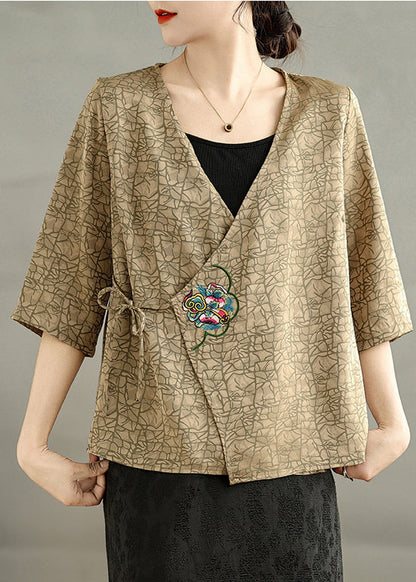 Effortlessly Elegant Blouse with a Timeless Design