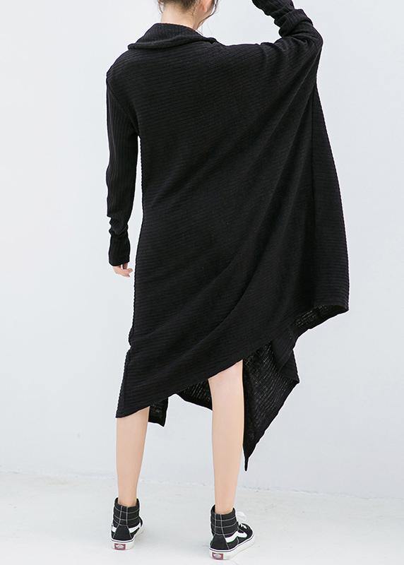 Well Tailored Sweater with a Graceful Silhouette
