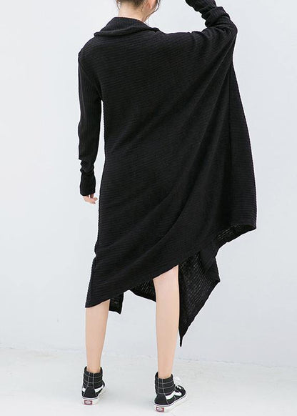 Well Tailored Sweater with a Graceful Silhouette