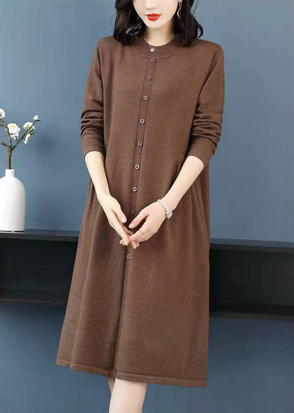 Classic Vintage Sweater with a Flattering Fit