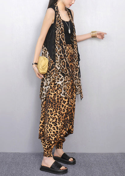 Effortlessly Elegant Garment with a Timeless Design