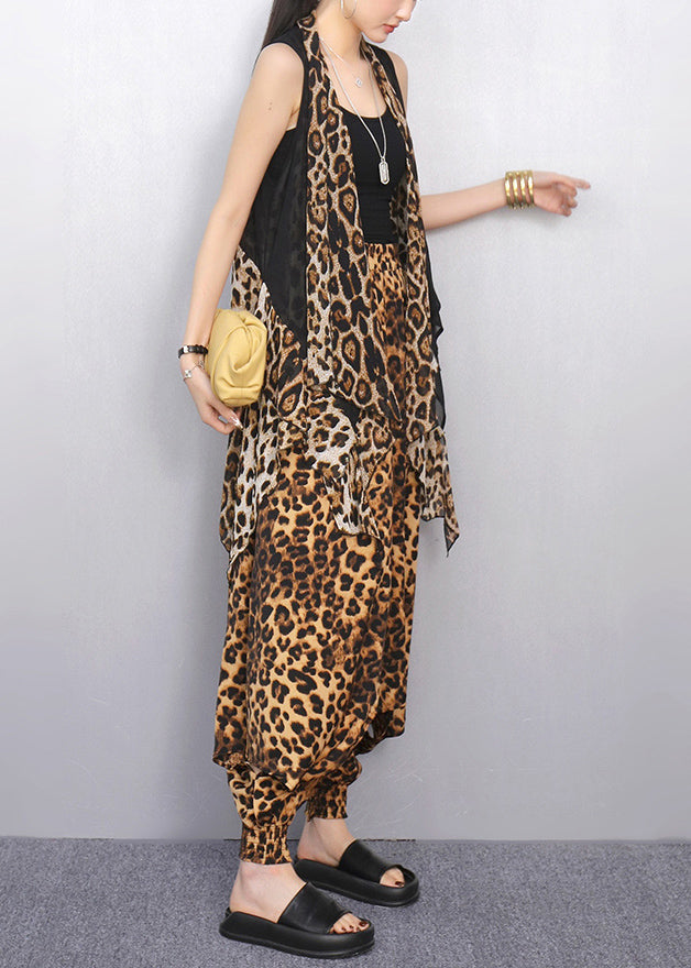 Effortlessly Elegant Garment with a Timeless Design