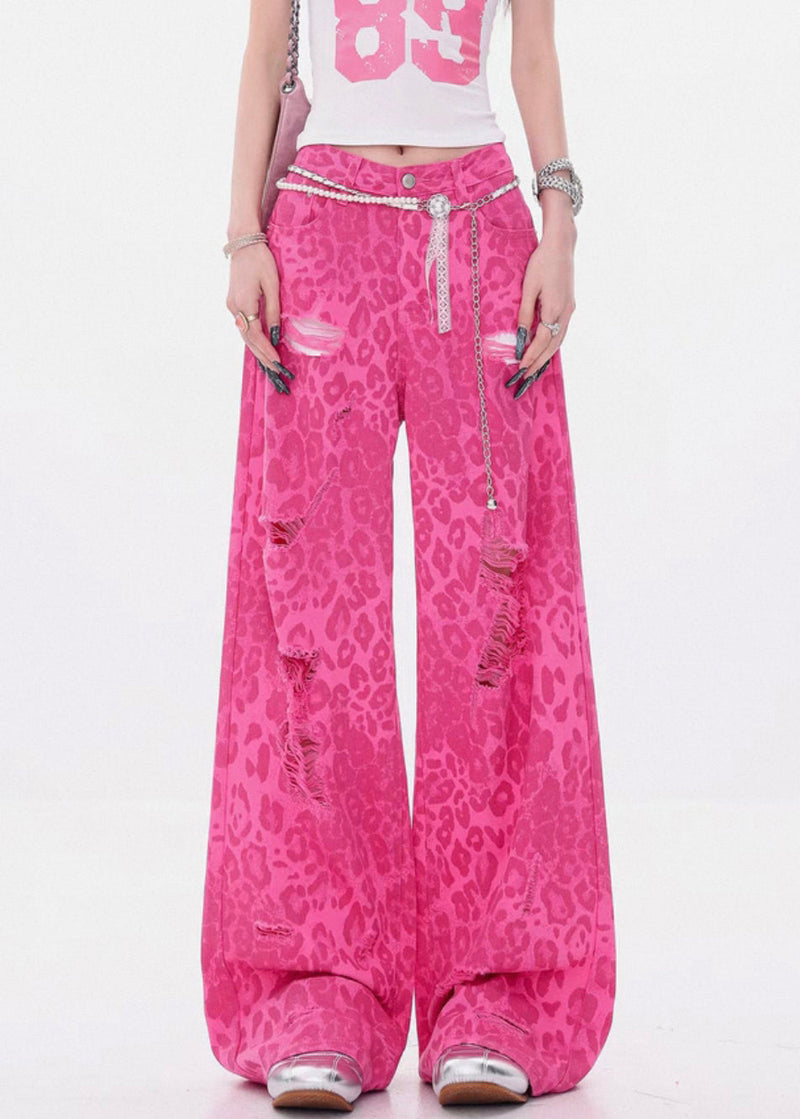 Well Tailored Pants with a Graceful Silhouette