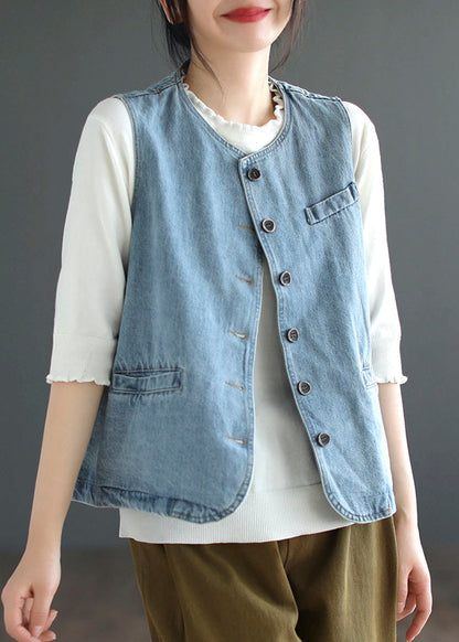 Beautifully Finished Coat in a Timeless Design