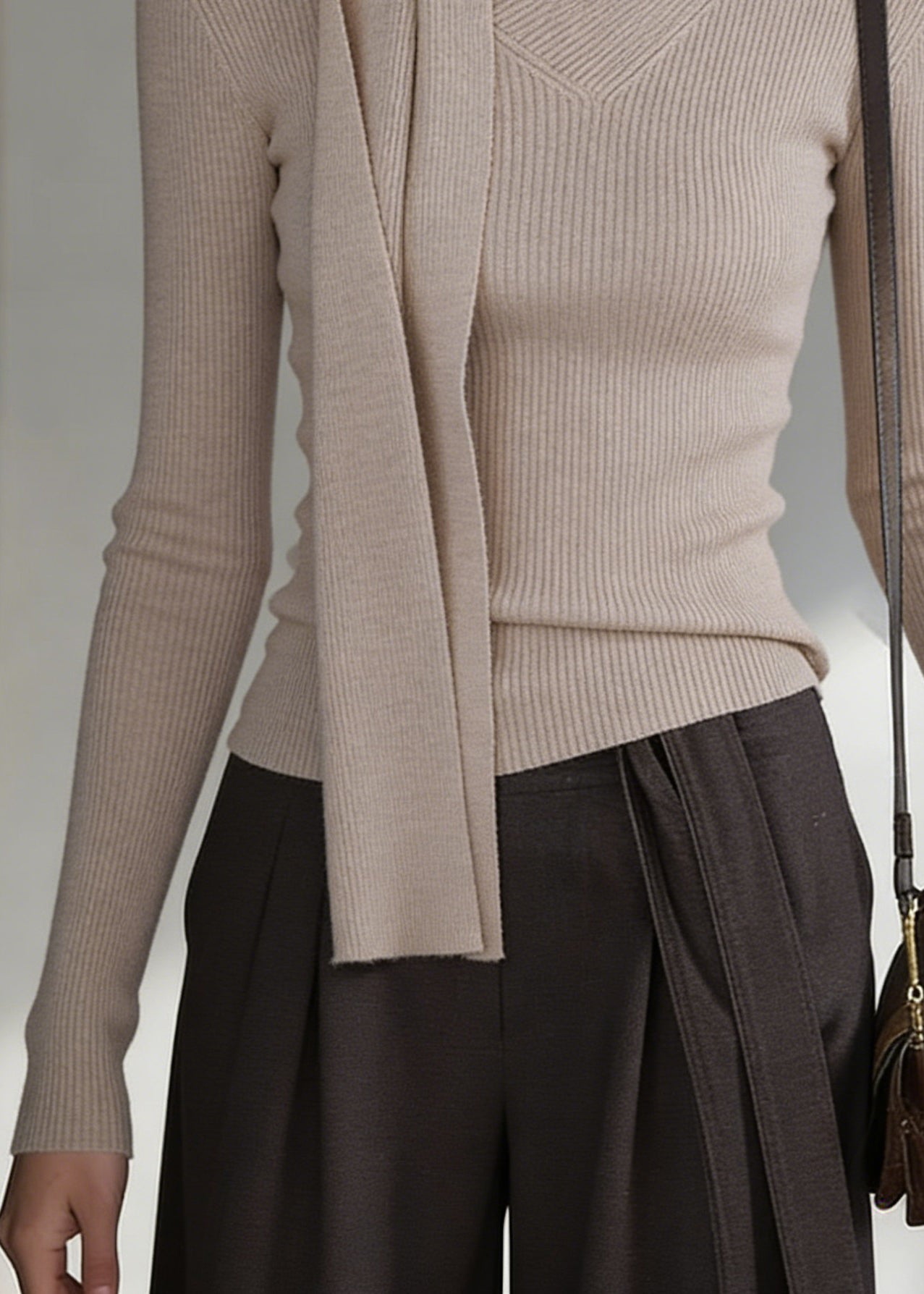 Well Tailored Sweater with a Graceful Silhouette
