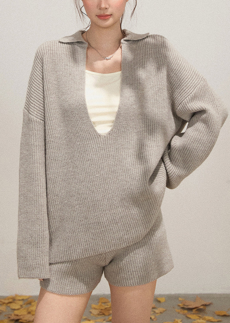 Sophisticated Garment with a Clean Classic Look