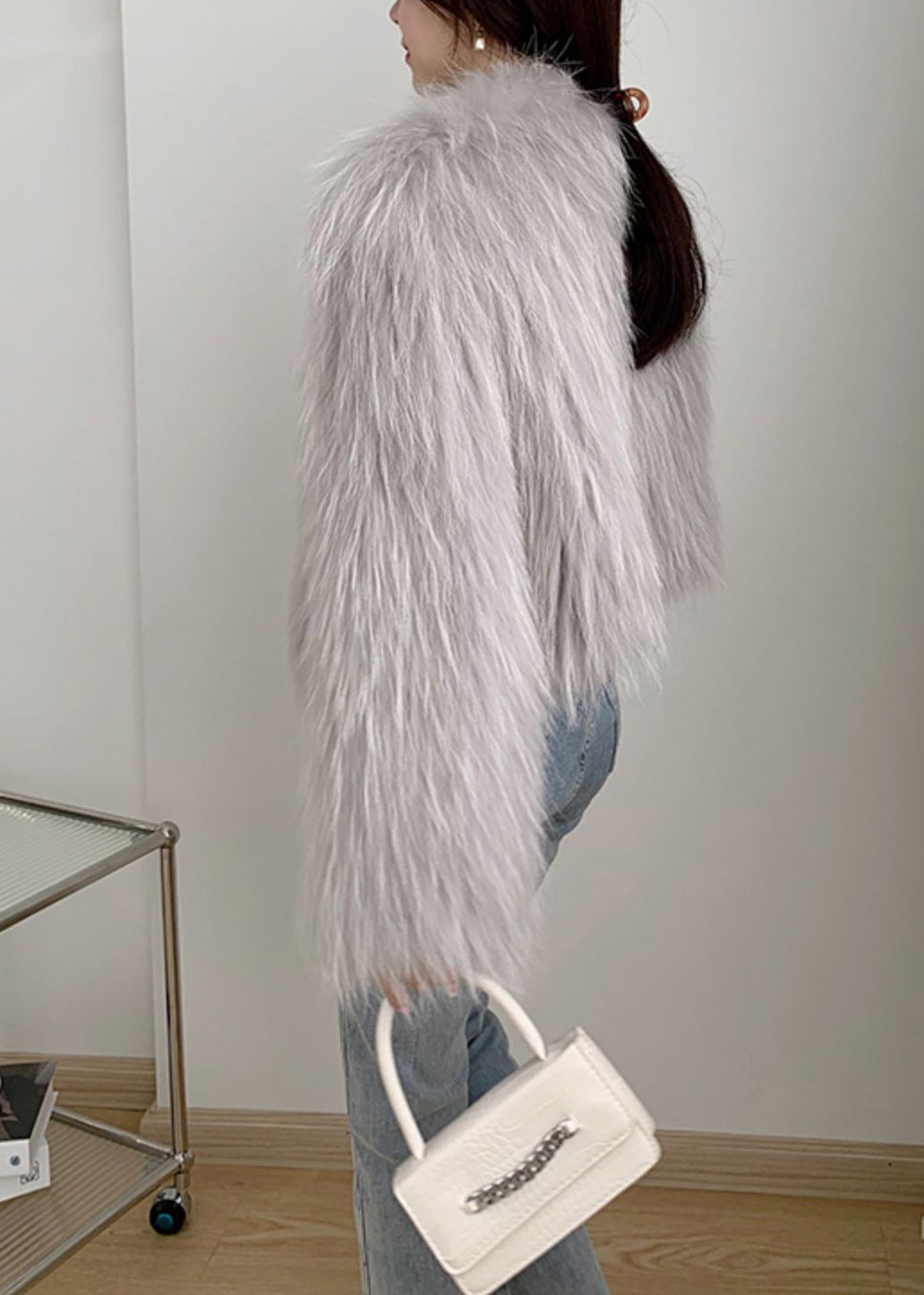 Well Tailored Coat with a Graceful Silhouette