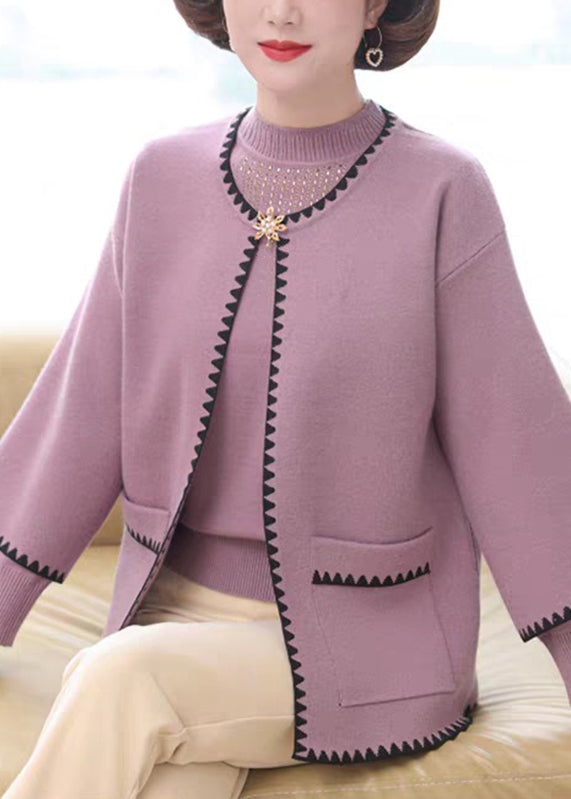 Well Tailored Sweater with a Graceful Silhouette
