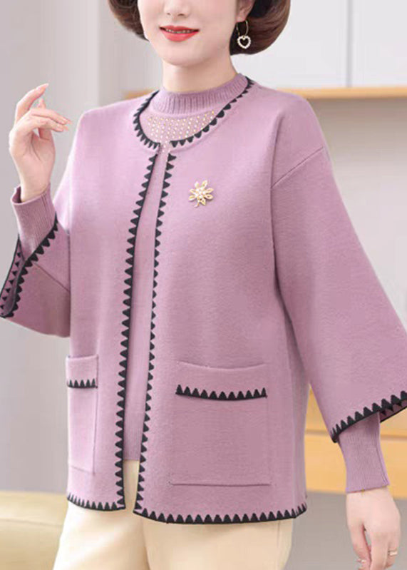 Well Tailored Sweater with a Graceful Silhouette